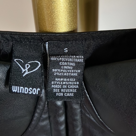 Windsor Black Corset Top (S) - Picture 2 of 4